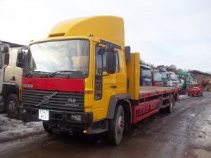 1 - VOLVO_FL6_4x2_Flatbed