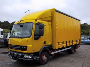 MAN LE160 7.5 tonne Curtainsider