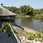 Kumasamba Lodge lake_kitweonline